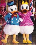 Daisy with Donald in Walt Disney's World on Ice: Pinocchio