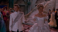 Once Upon a Time - 1x04 - The Price of Gold - Prince Thomas and Cinderella