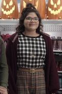Izzy (Hocus Pocus 2)