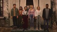 Runaways - 3x08 - Devil's Torture Chamber - Group