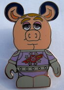 Vinylmation muppet pin set 2 chaser hogthrob