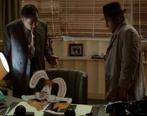 Animando Roger.png (287 kB) R.K. Maroon y Eddie Valiant intentan animar a Roger.