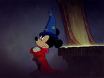 Fantasia-disneyscreencaps.com-3300