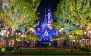Mickey-avenue-popcorn-trees-enchanted-storybook-castle-compressed-shanghai-disneyland 1