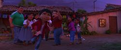 Coco-disneyscreencaps