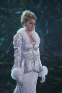 Glinda in Once Upon a Time