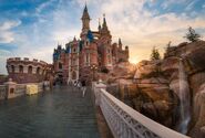 Enchanted-storybook-castle-sunburst-shanghai-disneyland 1