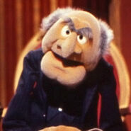 Statler in The Muppets en Muppets Most Wanted