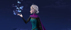 Frozen's Original Elsa Backstory Had 1 Major Flaw (& Disney Was Right To  Change It)