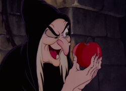 Snow-white-disneyscreencaps