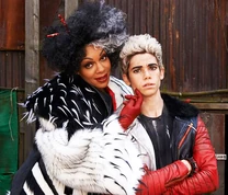 Cruella&Carlos Descendants.png (482 kB) Cruella y su hijo Carlos en Descendants.