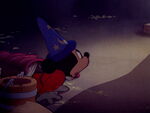 Fantasia-disneyscreencaps.com-4131