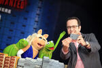 MuppetsMostWanted-WorldPremiere-JaredFogle-(2014-03-11)