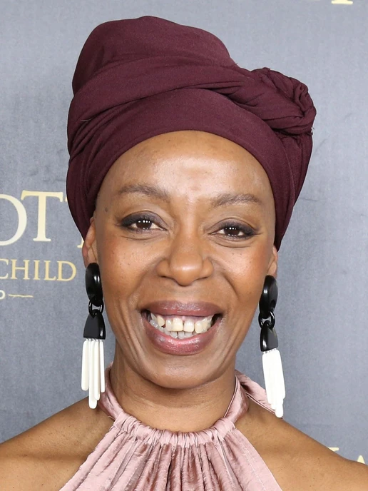 Noma Dumezweni