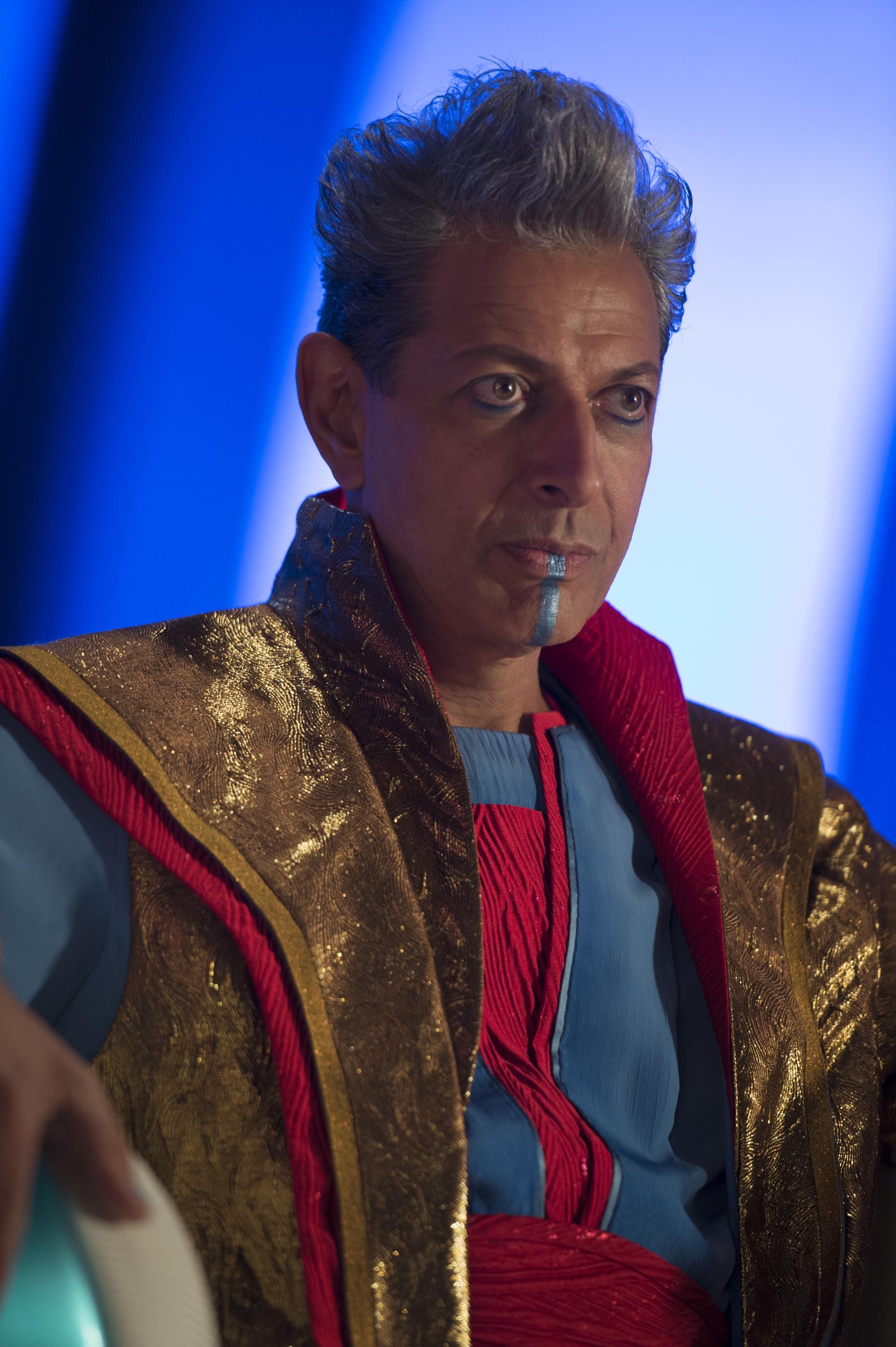 Thor: Ragnarok deleted scenes show off more of Jeff Goldblum's The  Grandmaster