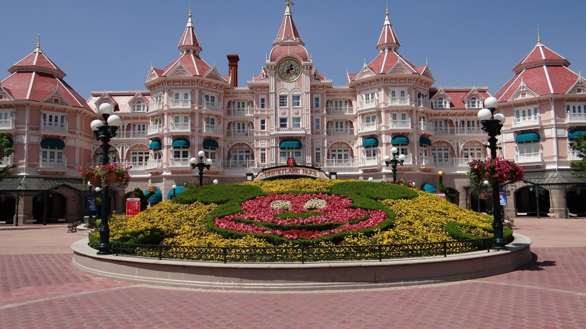 Disneyland Hotel Paris Disney Wiki Fandom