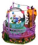 Donald teacup snowglobe