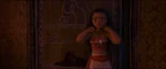 Moana-disneyscreencaps.com-3542.jpg (866 KB) Moana putting on the necklace.