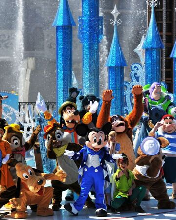 Mickey Presents Happy Anniversary Disneyland Paris Disney Wiki Fandom Mickey Presents Happy Anniversary Disneyland Paris Disney Wiki Fandom
