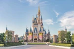 Tokyo Disneyland Cinderella Castle.jpg (81 KB)