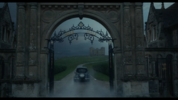 Disney's Cruella Official Trailer (29).png