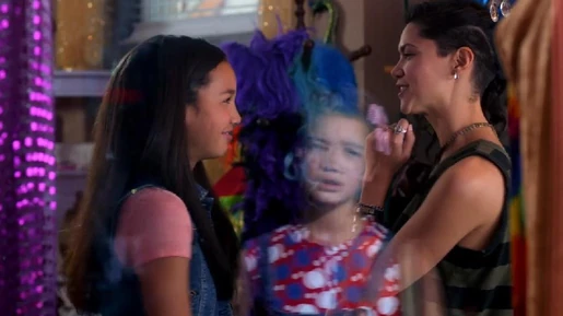 AndiMack-105BexAndBuffy