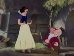 Snow-white-disneyscreencaps.com-7833