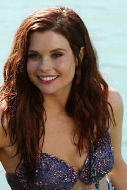 Joanna-garcia-swisher-once-upon-a-time-ariel