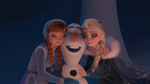 Olaf's-Frozen-Adventure-15