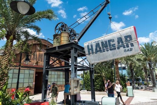 Jock-Lindsey's-Hangar-Bar Full 25421