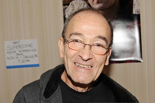 Barry Dennen