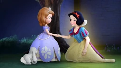 Snow White with Sofia and Clover.