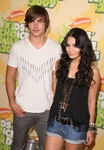 Zac Efron and Vanessa Hudgens attending the 2009 Nickelodeon Kids' Choice Awards.