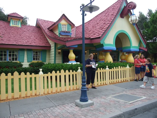Mickey's Country House
