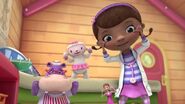 Doc-mcstuffins-its-glow-time-ful