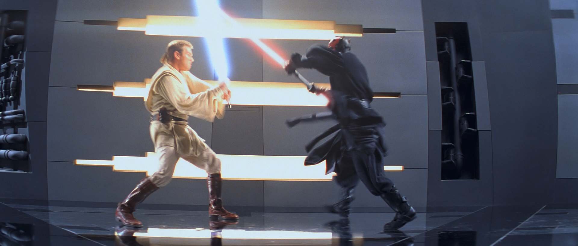 Dewy and Anakin Starkiller's Accurate Qui-Gon Jinn Lightsaber Design