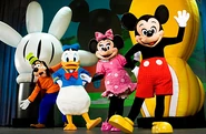Mickey, Minnie, Donald, and Goofy in the 2007 tour.