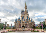 Tokyo-disneyland-cinderella-castle-1-1068x764