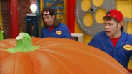 Imagination Movers Big Pumpkin Problem.jpg (41 KB)