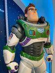 Lightyear - Buzz Statue