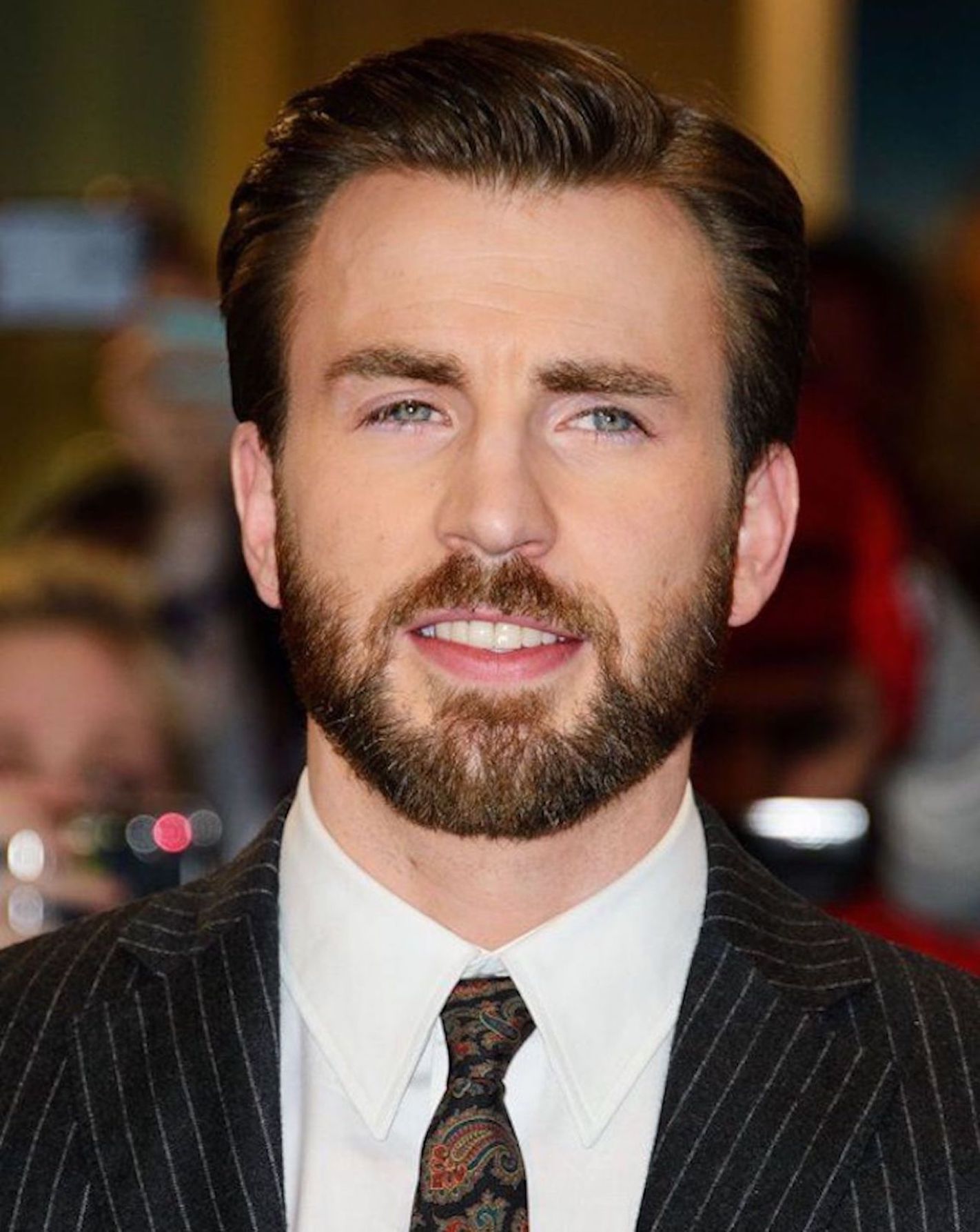 I really wish Steve kept the hairstyle and beard, it gave him more of a  modern look. : r/marvelstudios