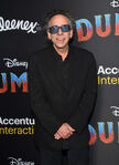 Tim Burton à la première de Dumbo