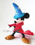 Walt-Disney-Figurines-Mickey-Mouse-walt-disney-characters-28773259-1211-1536