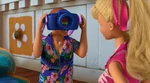 Hawaiian Vacation - Ken taking picture of Barbie.jpg (206 KB)
