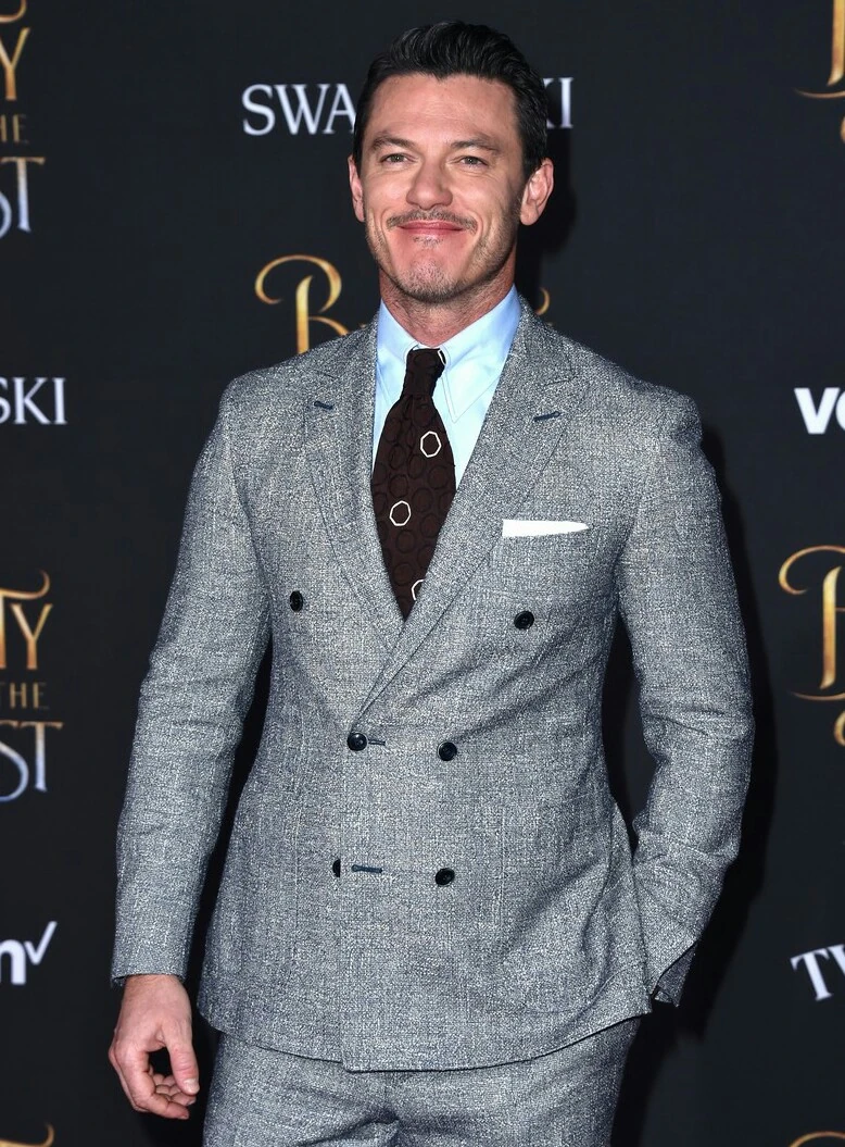 Luke Evans Disney Wiki Fandom