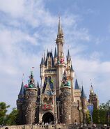 Cinderella Castle at Tokyo Disneyland, decorated for the 30th anniversary celebrations.