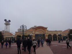 Walt Disney Studios Park entrance