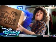 Back to School Unboxing with Elliot ✏️- Upside-Down Magic - Disney Channel-2