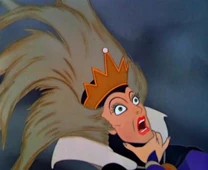 Grimhilde-Bruja.png (207 kB) La Reina transformándose en Bruja.