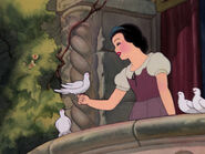 Snow-white-disneyscreencaps.com-527